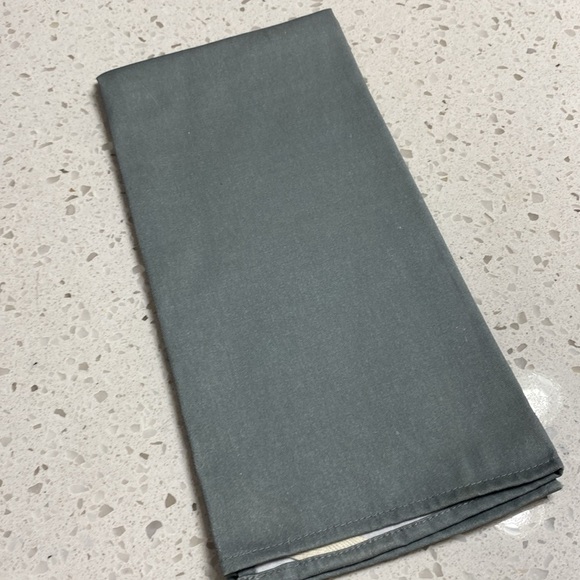 Hocus Pocus Halloween tea towel Grey/black/yellow witches cat Disney Hallmark - Picture 2 of 6